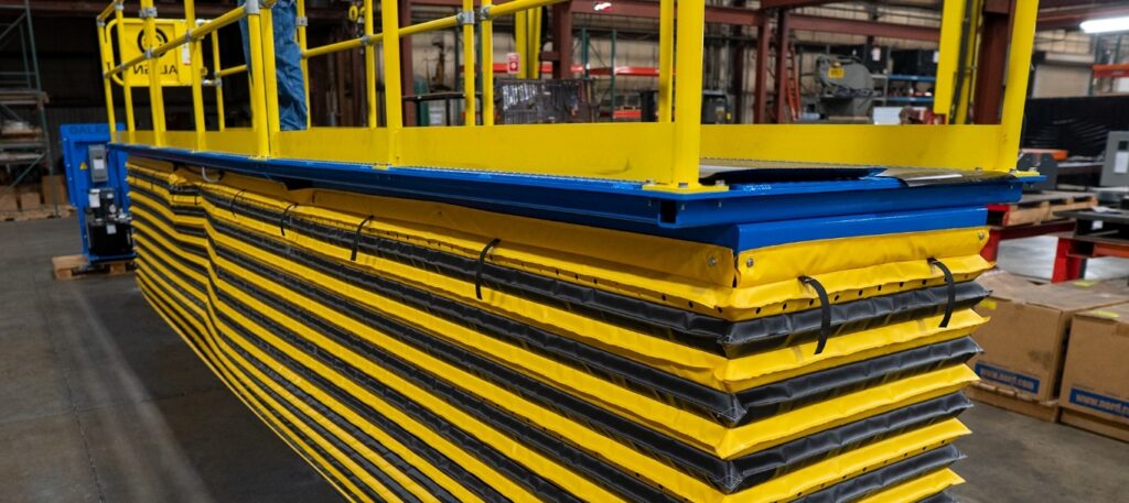 Hydraulic-Manlift-3.jpg
